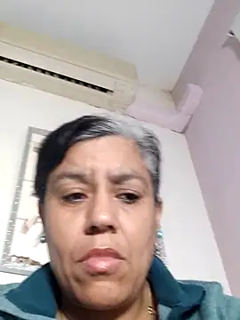 Snapshot of Molly_newman6 chatting on 02-25-26, 05:02 Molly newman6 online show from 02-25-26, 05:02