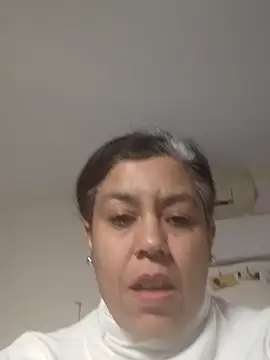 Snapshot of Molly_newman6 chatting on 02-07-26, 01:30 Molly newman6 online show from 02-07-26, 01:30