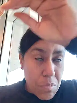 Snapshot of Molly_newman6 chatting on 02-18-26, 01:18 Molly newman6 online show from 02-18-26, 01:18