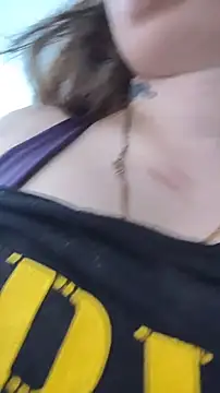 HunnyyLove online show from 10-27-25, 04:52