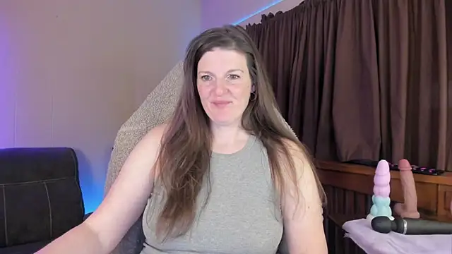 Kelly Carolina online show from 12-22-25, 12:16