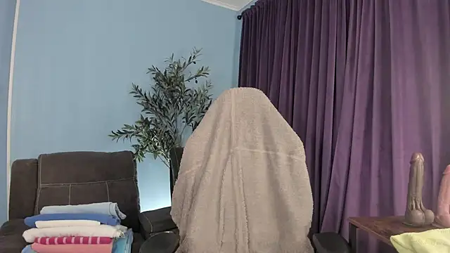 Snapshot of Kelly_Carolina chatting on 05-06-26, 11:47 Kelly Carolina online show from 05-06-26, 11:47
