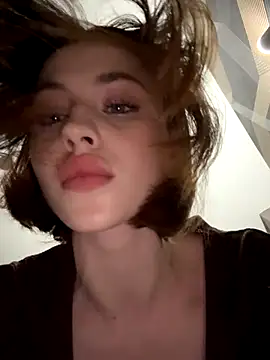 Camilla Railian online show from 10-06-25, 10:32