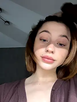 Camilla Railian online show from 10-03-25, 07:04
