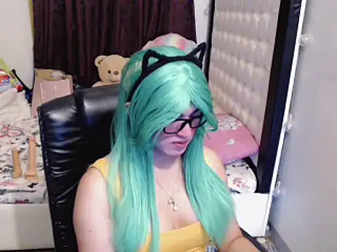 Snapshot of Goddess_Sarah chatting on 02-18-25, 02:16 Goddess Sarah online show from 02-18-25, 02:16