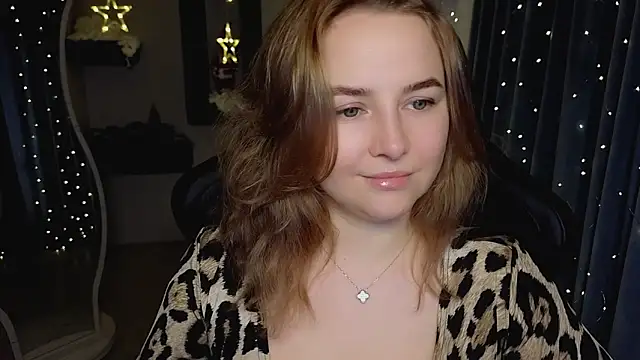 Snapshot of Mira_Mermayd chatting on 12-23-25, 10:03 Mira Mermayd online show from 12-23-25, 10:03