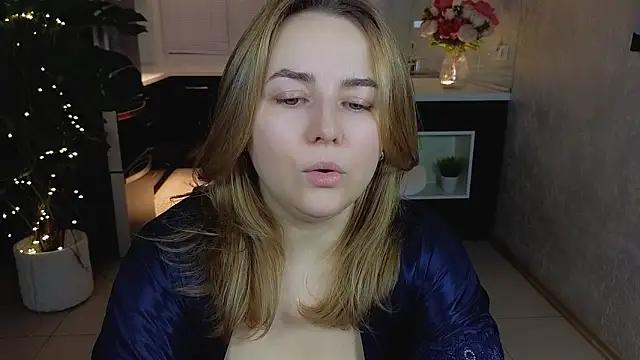 Snapshot of Mira_Mermayd chatting on 02-18-26, 01:14 Mira Mermayd online show from 02-18-26, 01:14