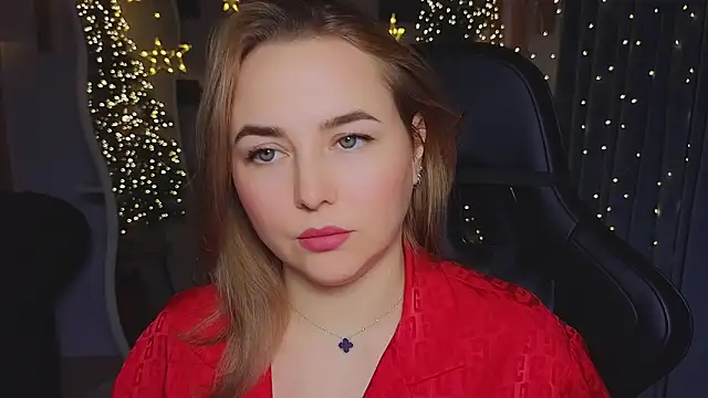 Snapshot of Mira_Mermayd chatting on 01-08-26, 08:31 Mira Mermayd online show from 01-08-26, 08:31