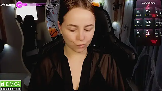 Snapshot of Mira_Mermayd chatting on 11-06-25, 08:18 Mira Mermayd online show from 11-06-25, 08:18