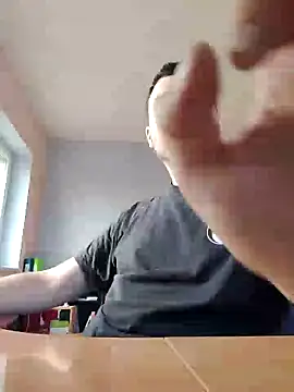 Snapshot of homass3 chatting on 02-10-25, 10:20 homass3 online show from 02-10-25, 10:20