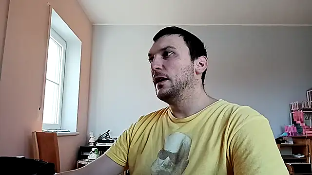 Snapshot of homass3 chatting on 11-28-25, 12:49 homass3 online show from 11-28-25, 12:49
