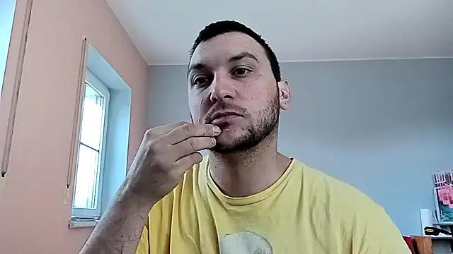 Snapshot of homass3 chatting on 09-29-25, 08:43 homass3 online show from 09-29-25, 08:43