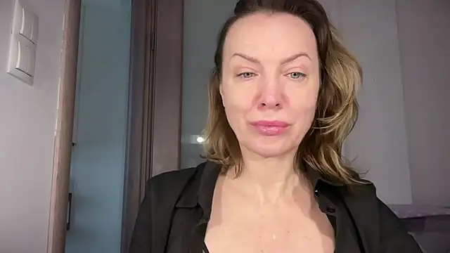 RachellAmazing online show from 04-18-26, 06:27