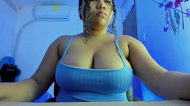 Lunastar02 online show from 02-23-26, 08:20