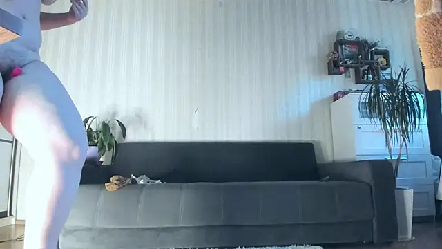 Jessica Rubatte online show from 04-20-26, 03:35