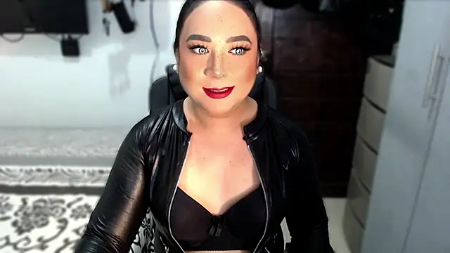 xSUCKTHYWOMANx online show from 10-06-25, 03:57