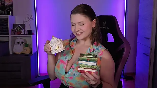 TinniAngel online show from 01-13-26, 06:01