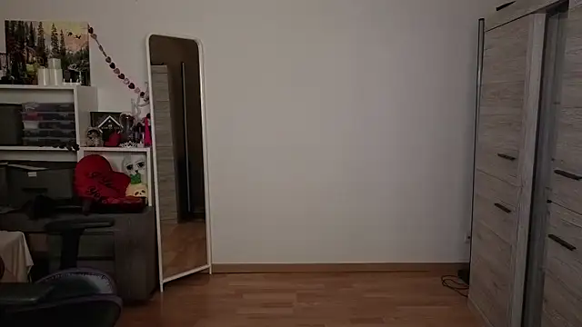 TinniAngel online show from 02-09-26, 07:01