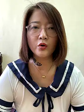 Snapshot of Tw_Angellovers chatting on 09-27-25, 04:07 Tw Angellovers online show from 09-27-25, 04:07