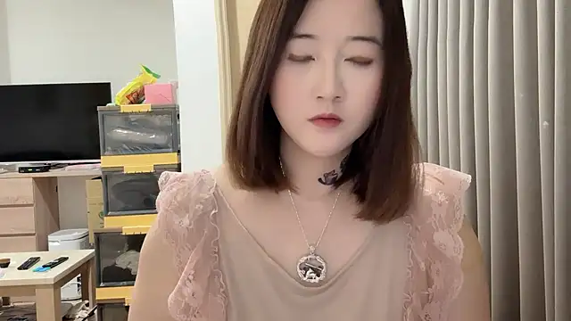 Snapshot of Tw_Angellovers chatting on 03-18-25, 07:55 Tw Angellovers online show from 03-18-25, 07:55