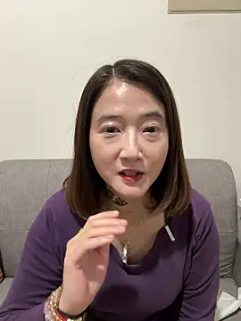 Snapshot of Tw_Angellovers chatting on 02-24-25, 03:42 Tw Angellovers online show from 02-24-25, 03:42