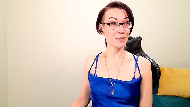 EveEnigma online show from 02-19-25, 01:39