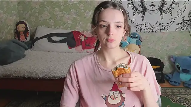 Cutie Adelia online show from 04-15-26, 08:53