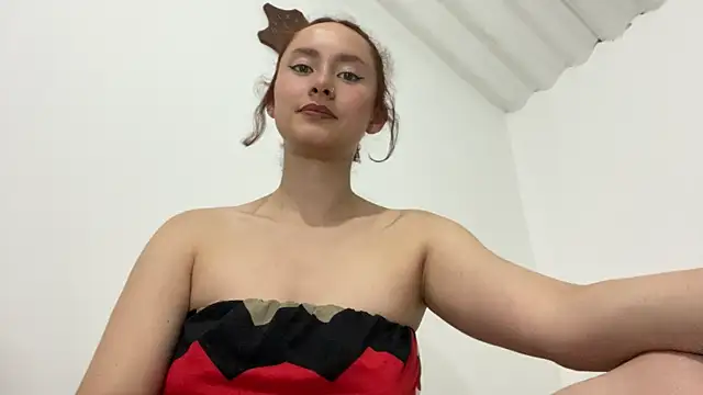 Snapshot of bellaa-w chatting on 07-20-26, 02:41 bellaa-w online show from 07-20-26, 02:41