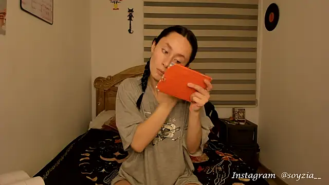 Snapshot of bellaa-w chatting on 12-03-24, 03:59 bellaa-w online show from 12-03-24, 03:59