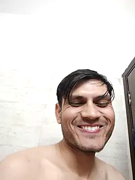 alex78265 online show from 11-08-25, 08:07