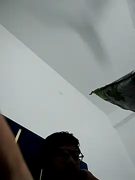 Snapshot of alex78265 chatting on 02-04-26, 04:35 alex78265 online show from 02-04-26, 04:35