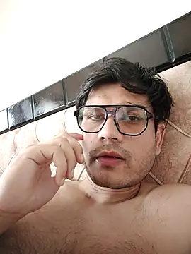 Snapshot of alex78265 chatting on 07-12-26, 06:58 alex78265 online show from 07-12-26, 06:58