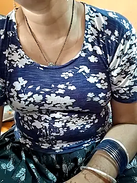 Snapshot of Diya_143 chatting on 05-02-26, 05:01 Diya 143 online show from 05-02-26, 05:01