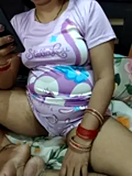 Snapshot of Diya_143 chatting on 07-18-26, 07:00 Diya 143 online show from 07-18-26, 07:00