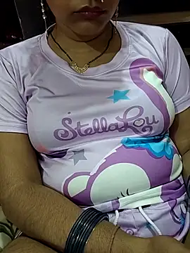 Snapshot of Diya_143 chatting on 06-10-26, 05:36 Diya 143 online show from 06-10-26, 05:36