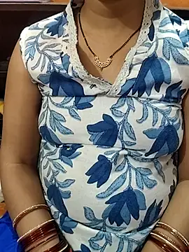 Snapshot of Diya_143 chatting on 07-12-26, 05:47 Diya 143 online show from 07-12-26, 05:47
