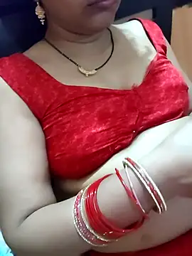 Snapshot of Diya_143 chatting on 07-17-26, 06:38 Diya 143 online show from 07-17-26, 06:38