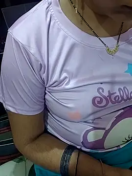 Snapshot of Diya_143 chatting on 06-12-26, 07:33 Diya 143 online show from 06-12-26, 07:33