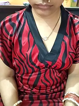 Snapshot of Diya_143 chatting on 05-23-26, 07:13 Diya 143 online show from 05-23-26, 07:13