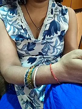 Snapshot of Diya_143 chatting on 04-24-26, 04:58 Diya 143 online show from 04-24-26, 04:58