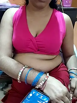 Snapshot of Diya_143 chatting on 05-31-26, 05:57 Diya 143 online show from 05-31-26, 05:57