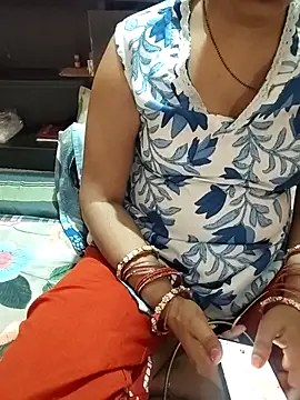 Snapshot of Diya_143 chatting on 05-28-26, 05:59 Diya 143 online show from 05-28-26, 05:59
