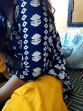 Snapshot of Diya_143 chatting on 07-04-26, 05:03 Diya 143 online show from 07-04-26, 05:03