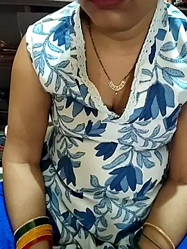 Snapshot of Diya_143 chatting on 07-22-26, 05:53 Diya 143 online show from 07-22-26, 05:53
