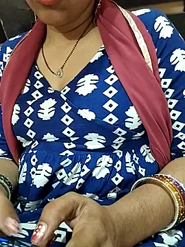 Snapshot of Diya_143 chatting on 04-25-26, 03:53 Diya 143 online show from 04-25-26, 03:53