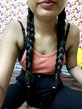 Snapshot of Nupur_69 chatting on 03-22-25, 08:15 Nupur 69 online show from 03-22-25, 08:15