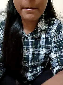 Snapshot of Nupur_69 chatting on 01-24-25, 01:57 Nupur 69 online show from 01-24-25, 01:57