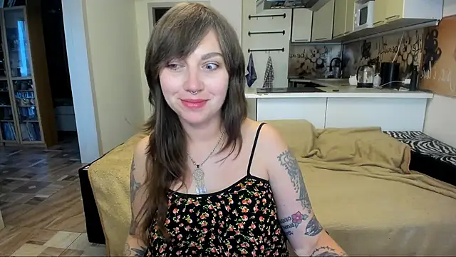 Snapshot of StacyTigerr chatting on 10-03-25, 01:45 StacyTigerr online show from 10-03-25, 01:45