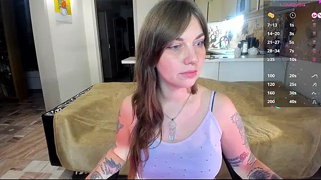 StacyTigerr online show from 11-26-25, 04:29