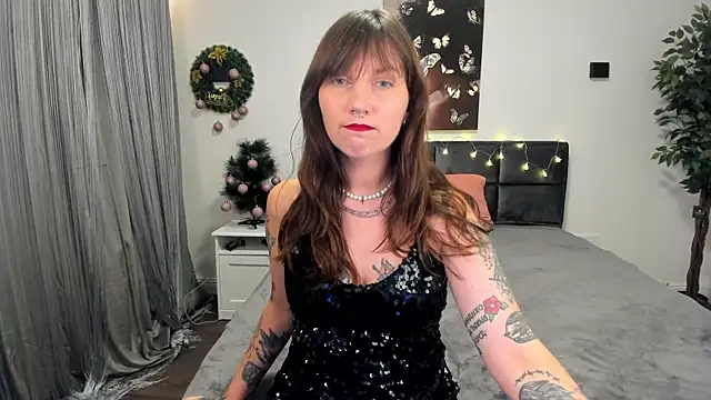 Snapshot of StacyTigerr chatting on 12-20-24, 11:21 StacyTigerr online show from 12-20-24, 11:21